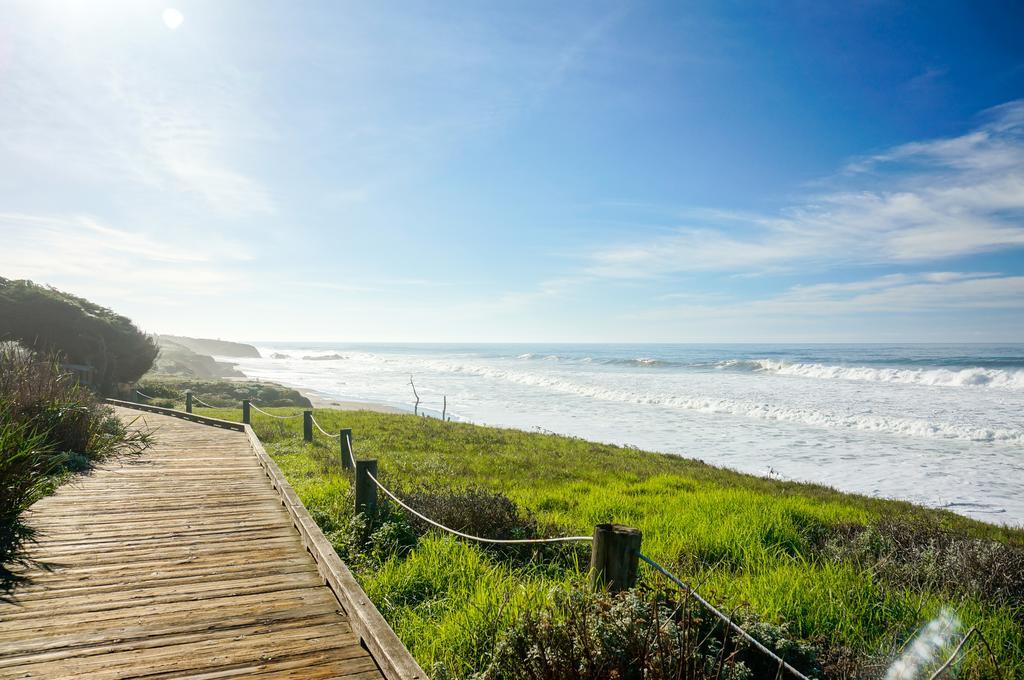 Blue Dolphin Inn Cambria Bagian luar foto