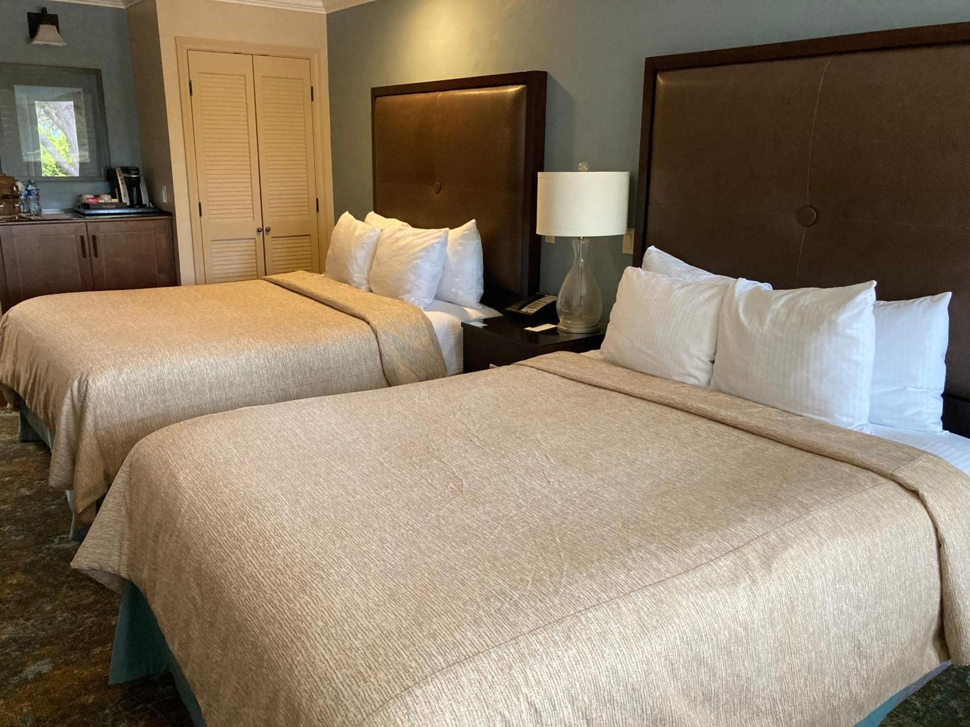 Blue Dolphin Inn Cambria Bagian luar foto