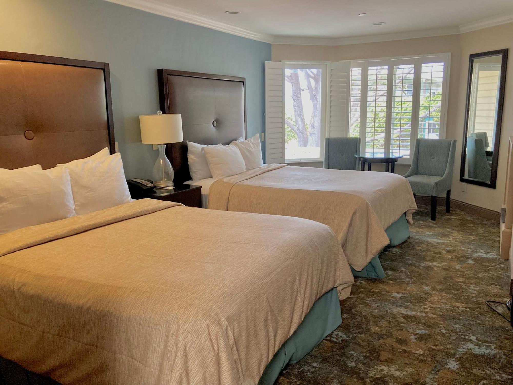 Blue Dolphin Inn Cambria Bagian luar foto