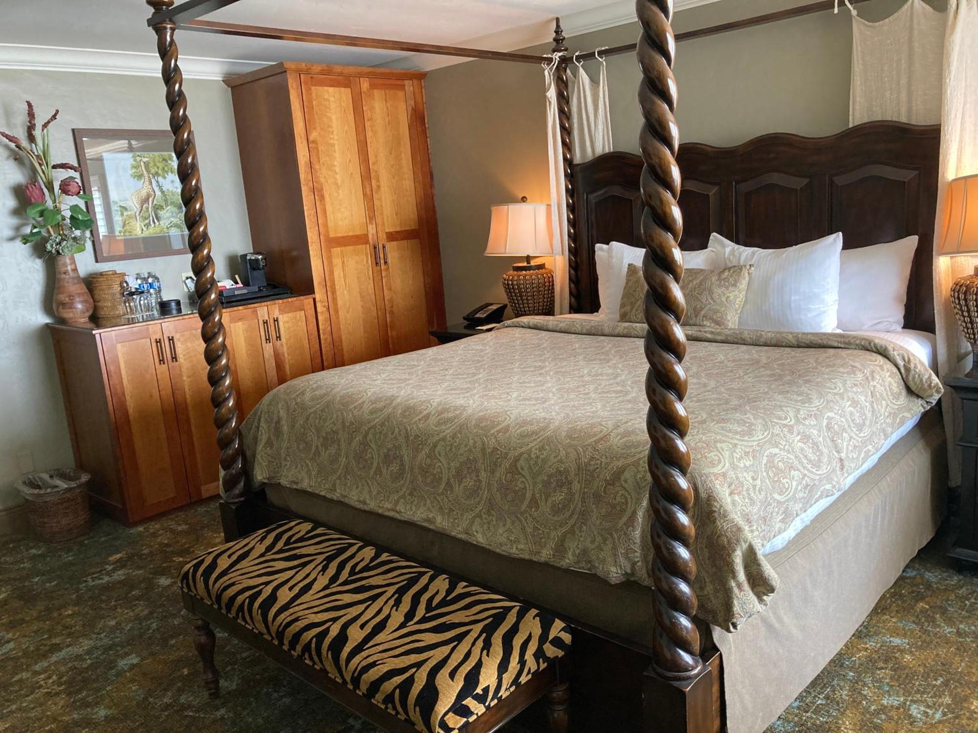 Blue Dolphin Inn Cambria Bagian luar foto