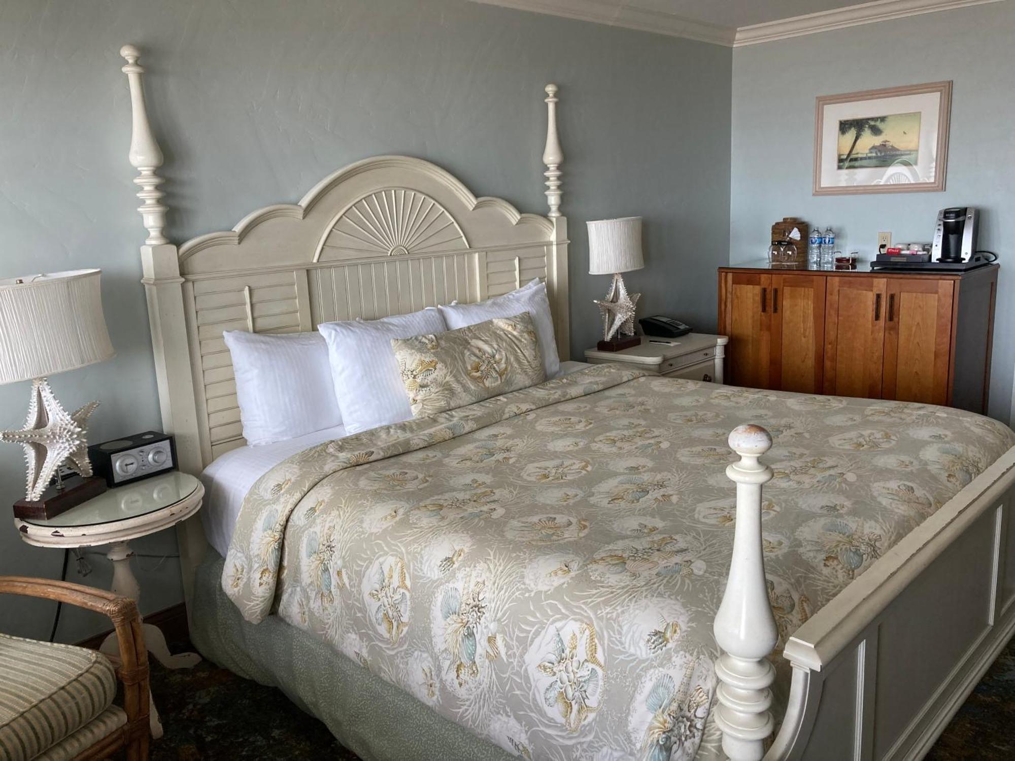 Blue Dolphin Inn Cambria Bagian luar foto